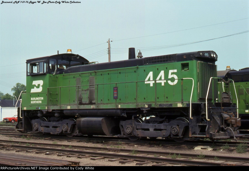 Burlington Northern SW1000 445